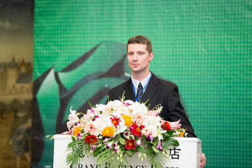 Mr. Gunnar M. Hansen作报告--铸铁件产生缩松的原因及解决对策