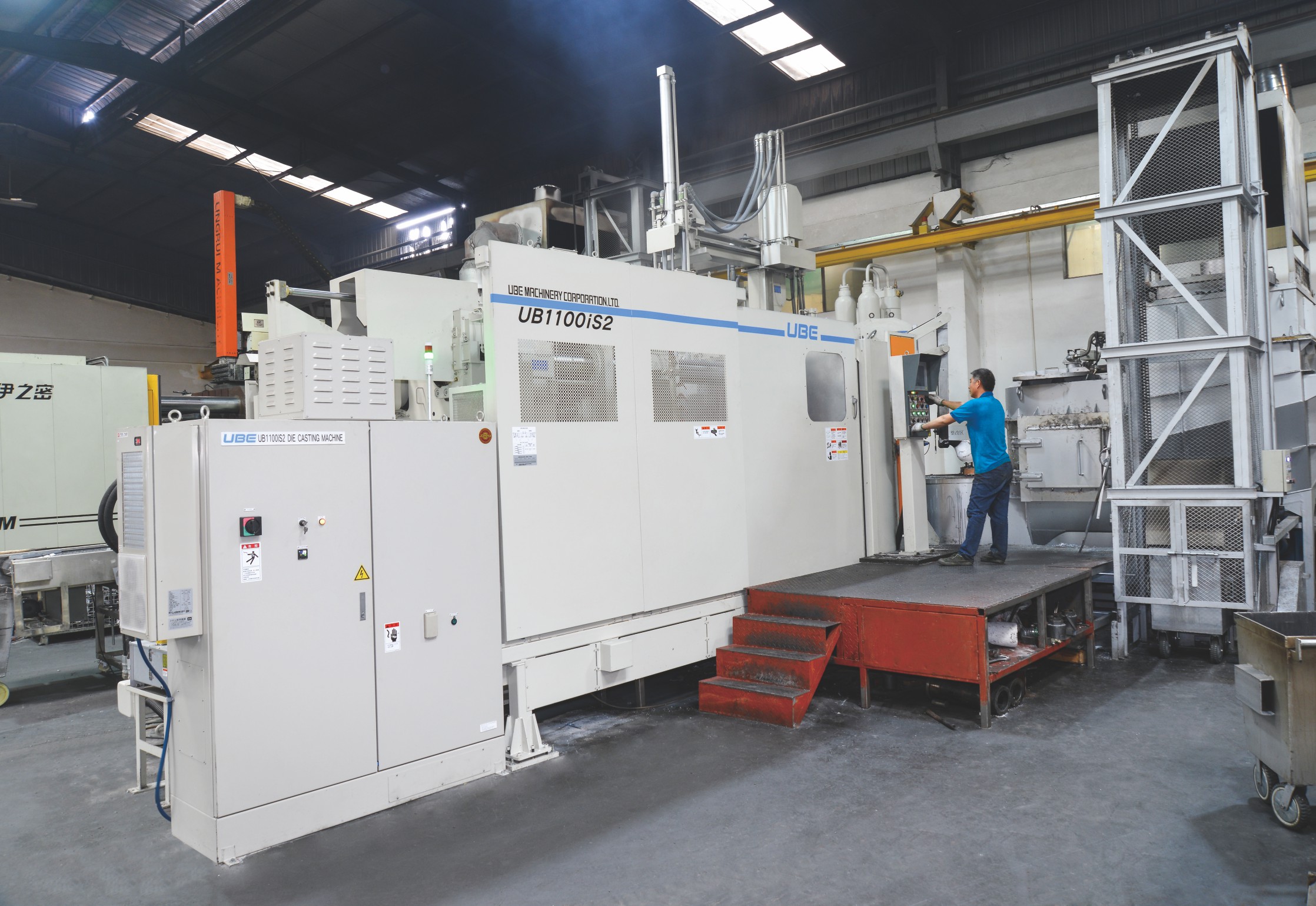 Die casting machine