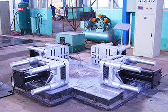 四工位低压铸造机