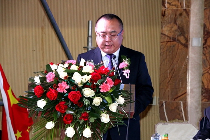 会长胡金贵讲话徐州工程机械配件行业商会自2016年1月14日成立至今